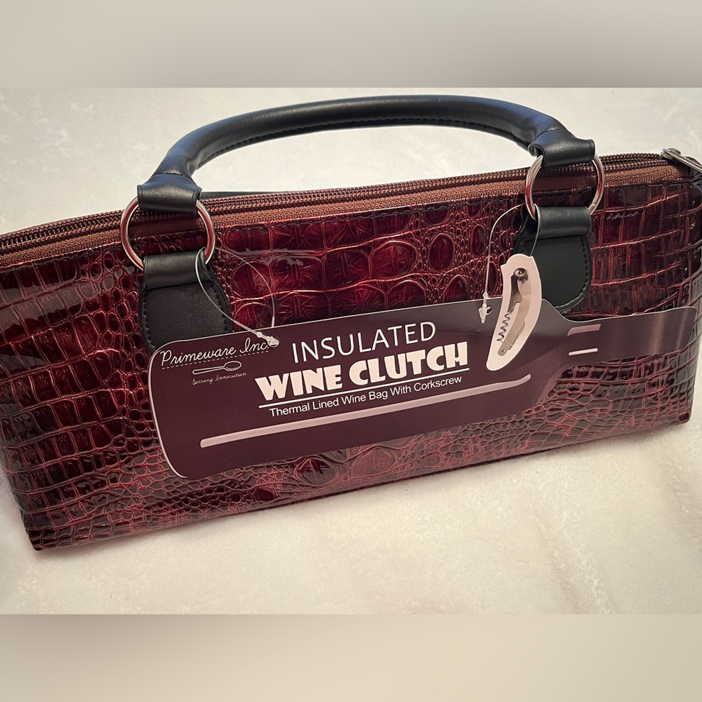 NWT Insulated Wine Tote - includes wine opener - Burgundy Color